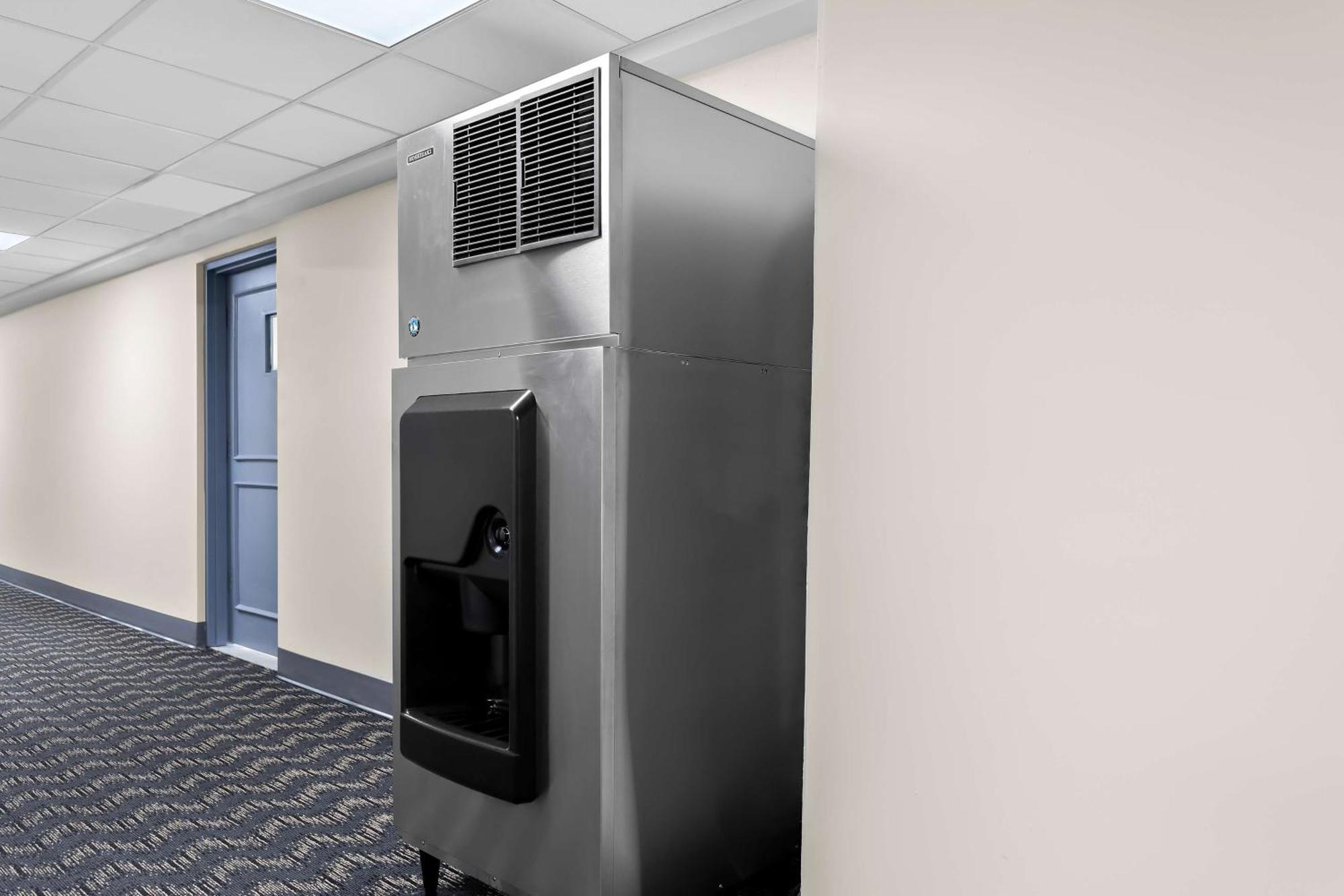 Surestay Plus By Best Western ווינדזור מראה חיצוני תמונה