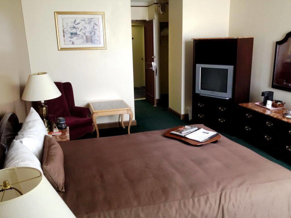 Surestay Plus By Best Western ווינדזור מראה חיצוני תמונה
